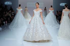 Luxuriöse haute couture hochzeitskleider für den großen tag. Luftig Leicht Oder Opulent Pompos Brautkleider Von Demetrios