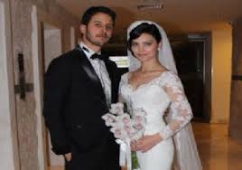 Résultat de recherche d'images pour "beni affet oyunculari"