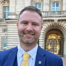 Amazon.co.uk: Neil Holmes: books, biography, latest update