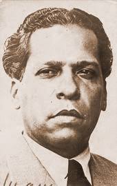 Nicolás Guillén: Come, dove, come tell me the tale of your woe