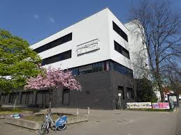 Datei Moabit Oberstufenzentrum Banken Immobilien Und Versicherungen 010 Jpg Wikipedia