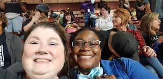 Sonja Stapleton (@SonjaStapleton)