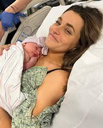 Hillary(Dodd)Simmons (@hellohillarysimmons) • Instagram photos and videos