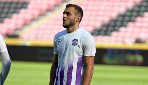 Barış alper yılmaz için son olarak görev yaptığı keçiörengücü ve önceden futbolcu olarak görev aldığı kulüplerdeki sezon, lig, takım, maç ve gol verileri. Baris Alper Yilmaz Kimdir Baris Alper Yilmaz Kac Yasinda Nereli