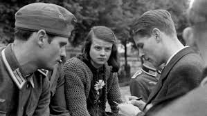 Image caption sophie scholl threw pamphlets down from the top floor of ludwig maximilian university in munich on 18 february 1943 hans and sophie were handing out the leaflets at the university. On This Day February 22 1943 21 Year Old Resistance Leader Sophie Scholl Is Found Guilty Of Treason And Executed In Munich Bundnis Berliner Stadtfuhrer
