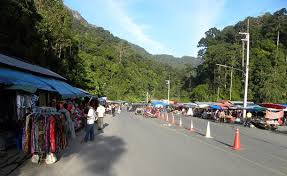 Highly recommended.tempat parking ni depan umah dia sahaja.selamat.tuan parking en syahril baek orgnya.kita drop barang dan penumpang kat depan jeti lepas tu dia bawak kita ke tempat. 30 Parking Kereta Di Jeti Kuala Perlis Pics Perlismy