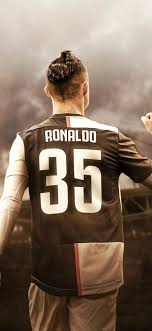 Find the best cristiano ronaldo hd wallpapers on wallpapertag. Cristiano Ronaldo Wallpaper Iphone 6