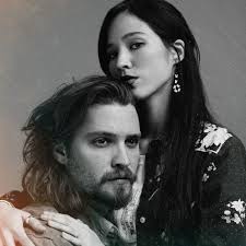 Kayce Dutton or Cooper Norris?