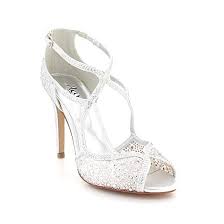 Schuhe Mit Bling Effekt Diese Tollen High Heels Sind Ideal Fur Eine Hochzeit In Weiss Sehr Elegante Damen Sandalen Mit Absatz Hochhackige Sandalen Brautschuhe