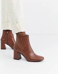 Check spelling or type a new query. Monki Bottines Effet Croco Avec Gros Talons Marron Asos