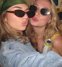 Not what I look like right now.❤️ Have a wonderful Sunday!