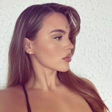 Caitlin Graves (@gravescaitlin_)