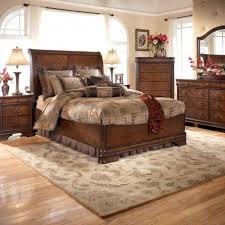Ashley Hamlyn Queen Bedroom Set Bedroom Sets Bedroom Gallery Furniture Houston Tx Wood Bedroom Furniture Sets Bedroom Interior Headboards Furniture