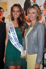 Photo : Hinarani de Longeaux, première dauphine de Miss France 2013, auprès  de Sylvie Tellier et Danny Schepers au salon Top Resa à Paris, Porte de  Versailles, le 25 septembre 2013.