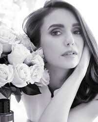 Nina boldt teamed up with drummer/producer/singer/composer laura fares (also known as lau) in 2011. Nina Dobrev Is Now A Christian Dior Fragrance Ambassador