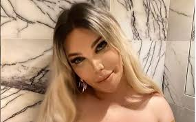 Enjoyed listening to @trevornoah on @theview on his jessica alves ретвитнул(а) fox news. Jessica Alves The Former Human Ken Who Is Now Barbie I Want To Be A Mother Archyde