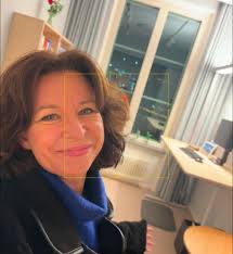 Skrivbordet rensat, sista mötet i Stockholm det här året avklarat. Nu får  jag vara och verka hemma i Linköping ett par veckor!