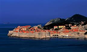 Dubrovnik is the town that has rich cultural, sport and artistic life. Segeltorn Kroatien Dubrovnik Elaphiten Peljesac Mljet Lastovo Korcula