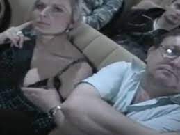 Soudain, un cri a retenu. Elle Se Fait Tripoter Au Cinema Par Des Inconnus Blog Voyeur