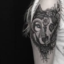 She doesn't have a whole lot of specifically wolf tattoos, but there are lots of dog or fox designs that i feel could easily be adapted into a wolf. Best Wolf Tattoo To Howl At The Moon Top 161 Of All Time