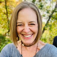 Kelly Couch's Instagram, Twitter & Facebook