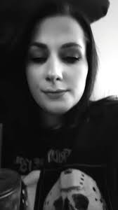 After a long day, this is how we unwind! That and trees 😂😂😂 #obsessed  #country #banger #relax #letloose #longdays #shortnights #doubleshot  #barsong #1234