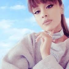 Alexis Branch's Instagram, Twitter & Facebook