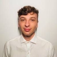 100+ perfiles de «Maggi»