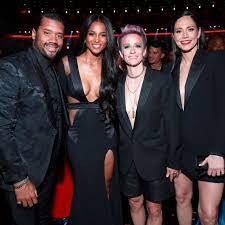 As they passed one another in the hall, rapinoe made a lame attempt at hitting on bird. Megan Rapinoe Sue Bird And Russell Wilson Called For Racial Justice In Sports At This Year S Espys Vogue