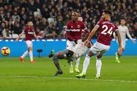 Nothing to report from the opening two minutes of added time. West Ham Vs Liverpool Preview Team News And Ways To Watch The Liverpool Offside