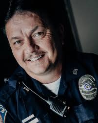 Master Sergeant Larry Raasch of the West St. Paul Police Reserve Officers  program volunteered over 4,000 hours for the city. He recently passed away  at the age of 77.