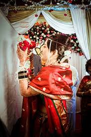 Apple ios 14.2 wallpapers & artworks are here, and we're happy to share this hot collection with you! Hd Wallpaper Bride Woman Person Marriage Maharashtrian Marathi Wedding Wallpaper Flare