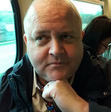 Can Mr. Fantastic stop Superman if he knows how his powers work?