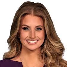 Stephanie Mead's Instagram, Twitter & Facebook