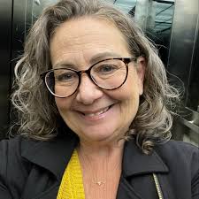 Which grocery store is best for delivery to Sunshine Suites in the Cayman  Islands?