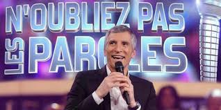 Il s'agit d'un karaoké géant où des amateurs de la chanson française viennent tester leur mémoire en complétant les paroles d'une chanson. N Oubliez Pas Les Paroles Cinq Choses Que Vous Ne Savez Peut Etre Pas Sur Le Jeu De France 2