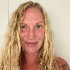 Maria Hoffman's Instagram, Twitter & Facebook