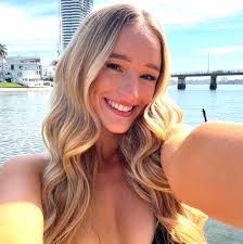 Alice Litzow updated her profile picture.