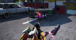For one of the welcome to gotham city challenges in fortnite battle royale season 10, you need to defuse joker gas canisters found in different named locations. Fortnite Joker Gas Canisters Locations Gamewith
