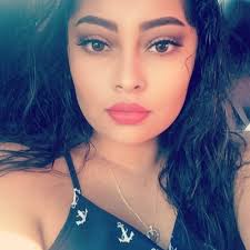 Amanda Landeros (@LanderosAmanda)