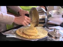 Recette La Tarte Aux Pignons De Josy Les Carnets De Julie Grand Format Youtube Tarte Aux Pignons Julie Cuisine Les Carnets De Julie