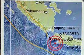 Guncangan gempa bumi dirasakan hingga jakarta, depok, cibinong, dan citeureup. Gempa Magnitudo 5 2 Guncang Banten Dan Jakarta Tak Berpotensi Tsunami Antara News