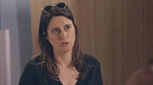 Plus belle la vie met en scène, jour après jour, le quotidien des habitants d'un quartier imaginaire de marseille : Plus Belle La Vie En Avance Luna Prete A Deraper Video Pblv Episode 3833 Stars Actu