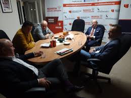 Decyzja gowina wprawiła w osłupienie zjednoczoną prawicę. Spotkanie Z Dr Bartlomiejem Wroblewskim Kandydatem Na Rzecznika Praw Obywatelskich Bezpartyjni Samorzadowcy