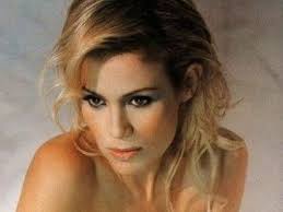 Με μια ανάρτησή της στο instagram η κωνσταντίνα μιχαήλ έβαλε φωτιά στα σχόλια. Kwnstantina Mixahl Den Hmoyn Typos Poy 8a Dhmioyrgoyse Oikogeneia Zinapost Gr