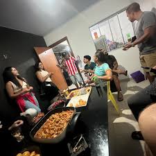 Sempre que eu estiver em um dia ruim e me sentindo sozinho,me lembrarei  desse dia e da questão que todos vocês fazem . Gratidão a cada um que  compareceu e aos que