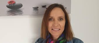 Congratulations to Tuatapere Medical Centre's Amanda McCracken who's  received the Regional Centre Teaching Award from the University of Otago's  Dunedin School of Medicine. A nurse practitioner for a decade, as well as