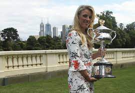 Angelique kerber need only look at the replica of the venus rosewater dish at her home as a reminder of past glories, and how she's needed reminding. Angelique Kerber At Australian Open Photoshoot At Government House In Melbourne 01 31 2016 12 Hawtcelebs