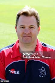 1,740 Simon Kent Photos & High Res Pictures