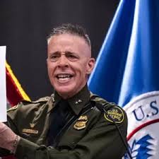 Greg Bovino, o 'Darth Vader' da fronteira: conheça o rosto da ofensiva de Trump contra imigrantes